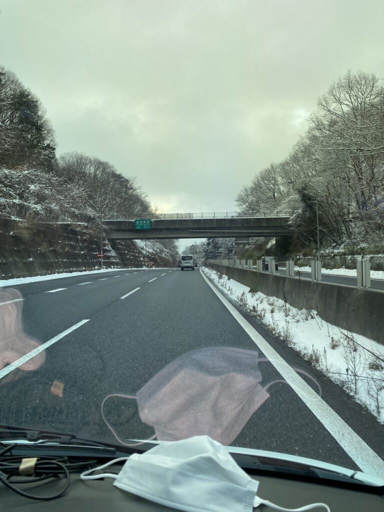 ここは雪国なんですか？？